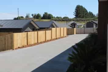 2/18 Onukutara Place, Huntington