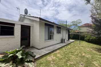 1/74 Picton Ave, Riccarton