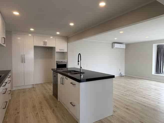 1/170 Bucklands Beach Road, Bucklands Beach