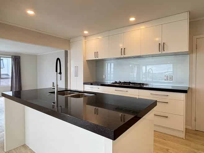 1/170 Bucklands Beach Road, Bucklands Beach