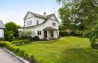 22 Kelvin Street, Inner Kaiti