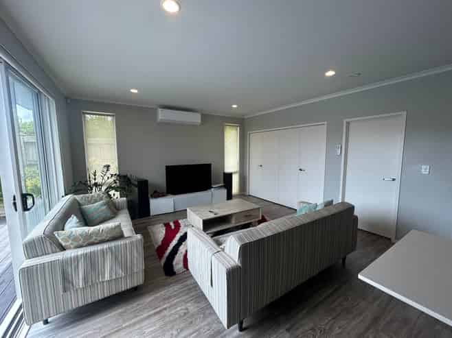 20 Huntington Park Drive, Greenhithe