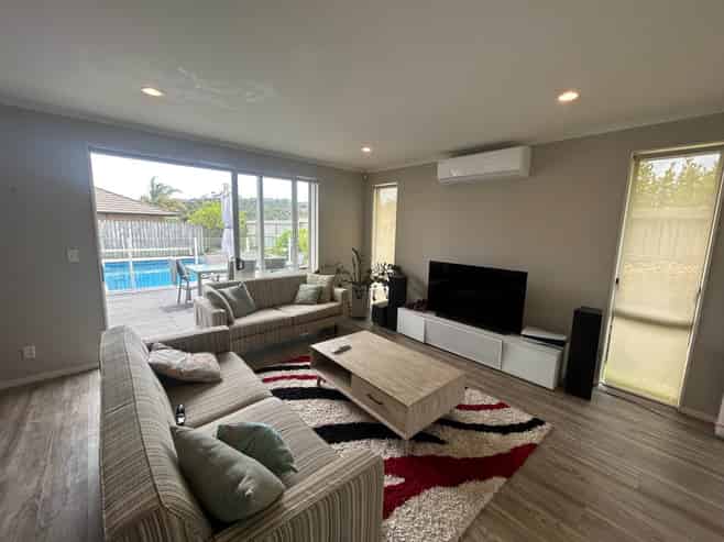 20 Huntington Park Drive, Greenhithe