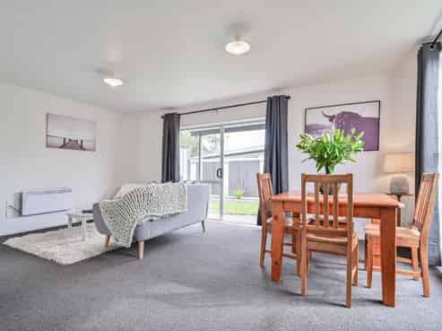 B/8 Walton Way, Flaxmere