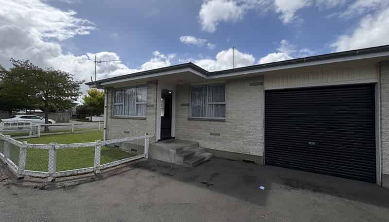 1/813 Lyell Street, Akina