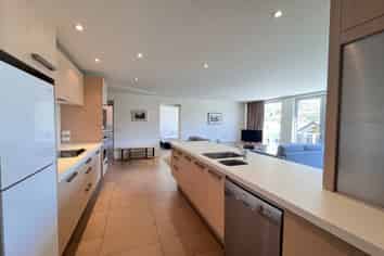 2/8 Humphrey St, Frankton