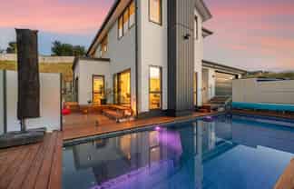 11 Kissling Terrace, Pyes Pa