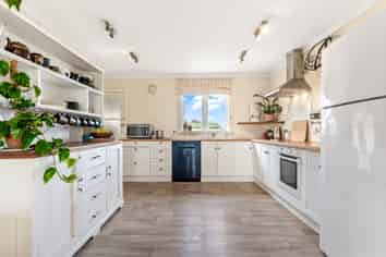 14 Davies Road, Wellsford