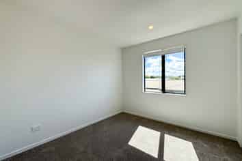 53D Alanbrooke Crescent, Avondale