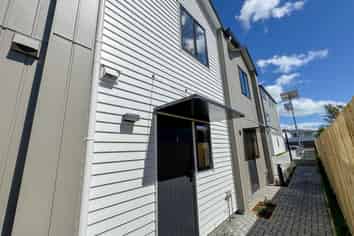 53D Alanbrooke Crescent, Avondale