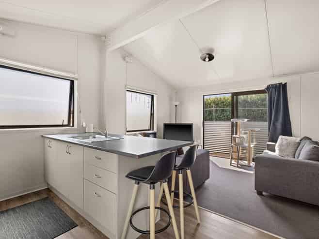 61 Masefield Avenue, Maraenui