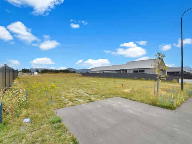 56 Lakeland Avenue, Twizel