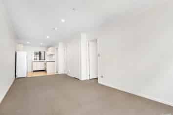 C611/176 Broadway, Newmarket