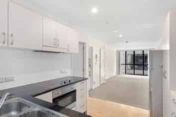 C611/176 Broadway, Newmarket