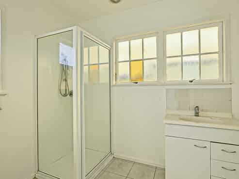 13C Dunn Place, Pirimai