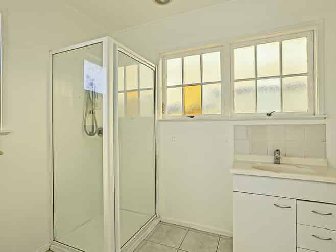 13C Dunn Place, Pirimai