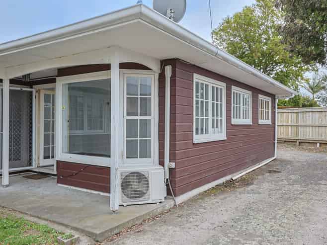 13C Dunn Place, Pirimai