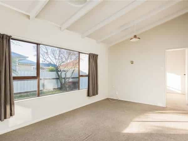 2/20 Cubitt Street, Blenheim