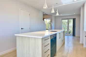 8 Lords Way, Millwater