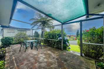 106 Regent Heights, Thames