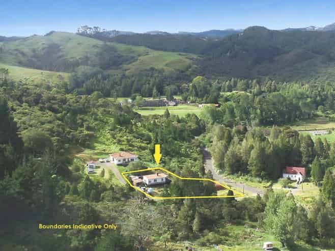 36A Takahue Saddle Road, Broadwood