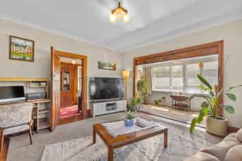 18 Wildberry Street, Woolston