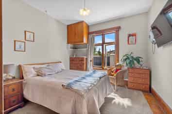 18 Wildberry Street, Woolston