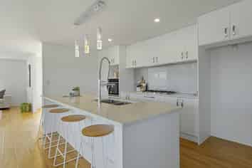 22 Caldera Crescent, Pyes Pa