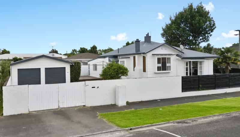 64 Cook Street, Hamilton East