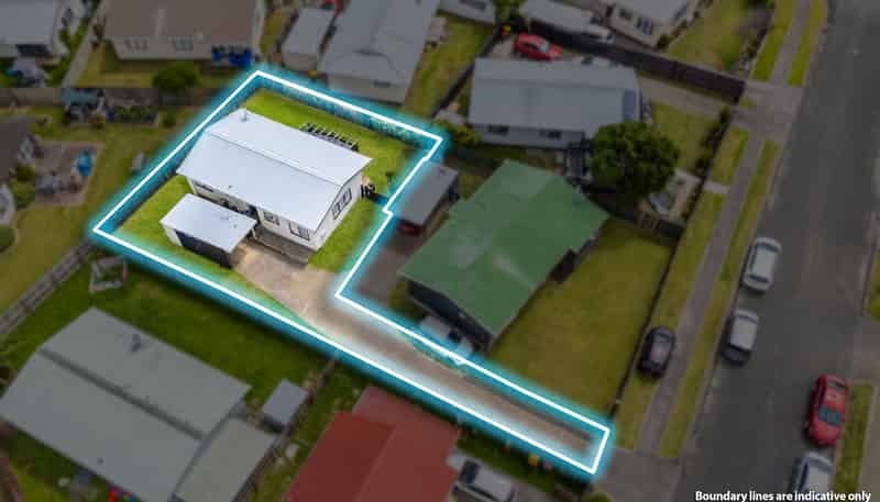 2/3 Volta Place, Clendon Park