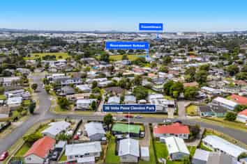 2/3 Volta Place, Clendon Park