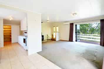 339 Whitford Road, Whitford