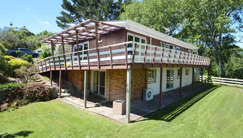 339 Whitford Road, Whitford