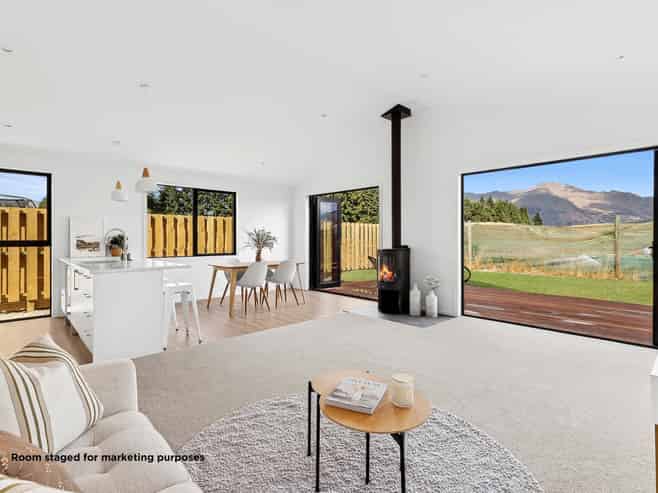 8B Robrosa Street, Wanaka