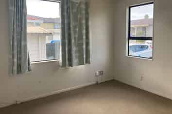 Auckland - Address withheld