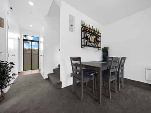 17/2 Armoy Drive, East Tamaki