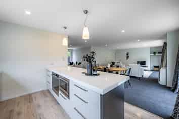 28 Perth Street, Windsor