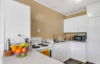 2/18 Carnot Street, Glenholme