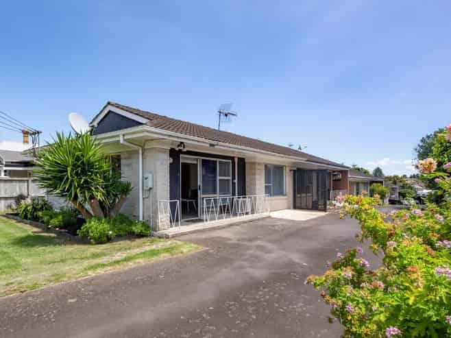 1/58 Spring Street, Onehunga