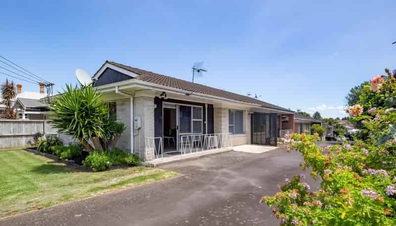 1/58 Spring Street, Onehunga