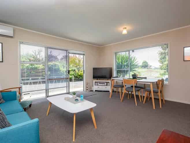 1/58 Spring Street, Onehunga