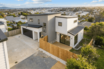 39C Target Road, Totara Vale