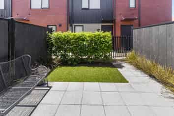 6/7 Boyd Avenue, Mangere Bridge