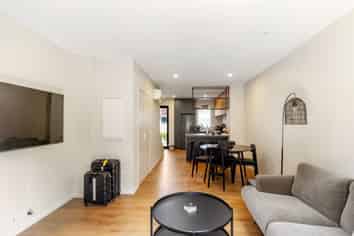 6/7 Boyd Avenue, Mangere Bridge