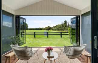 102/14 Terry Came Drive, Cambridge