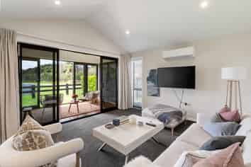 102/14 Terry Came Drive, Cambridge