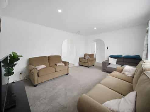 12a Everitt Road, Otara