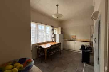 11 York Street, Strathern