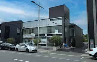 Extensively Refurb Office – Victoria St