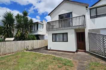 2/28 McClintock Street, Whau Valley